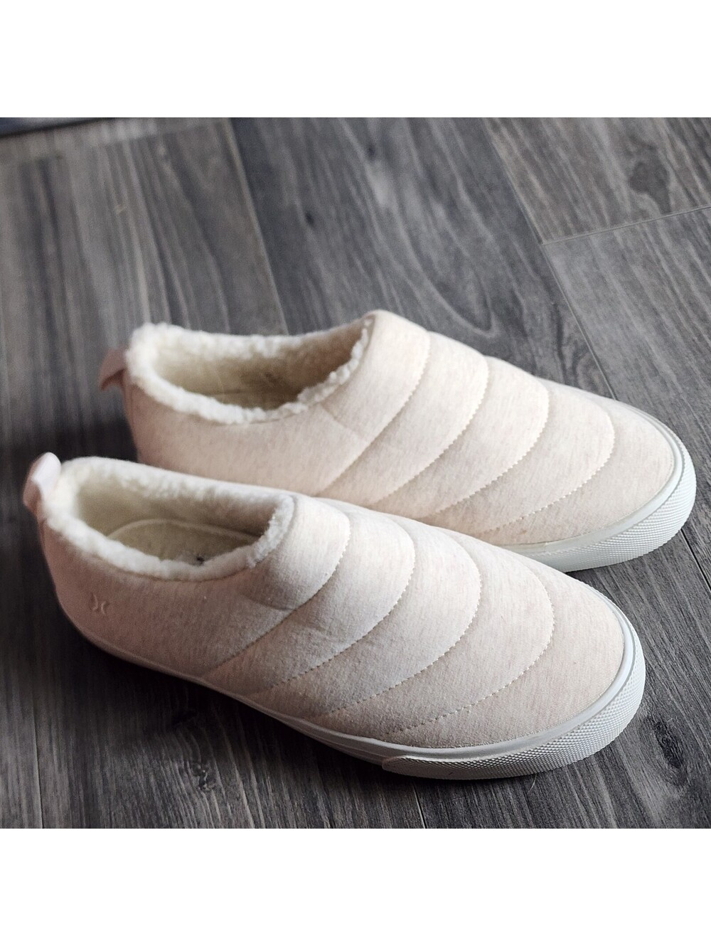 Hurley Women's Faux Fur Lined Slip-On Shoes Size 8M Cream